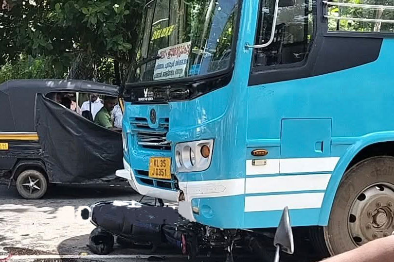 പാലാ മുണ്ടാങ്കലിൽ ബസും ബൈക്കും കൂട്ടിയിടിച്ചുണ്ടായ അപകടത്തിൽ യുവാവിന് ദാരുണാന്ത്യം. 